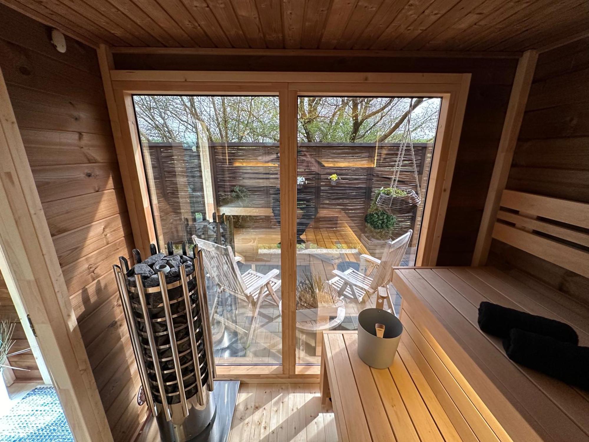 Sunset Tiny House Gbr Holiday home *